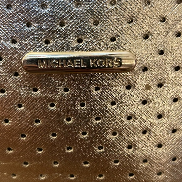 Michael Kors Metallic Gold Cosmetic Case - Picture 2 of 9